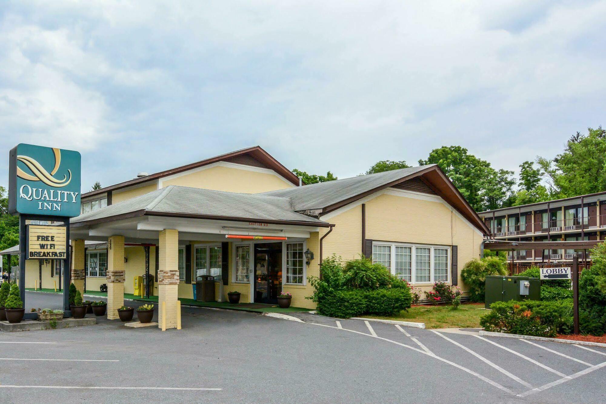 Hotel Baymont By Wyndham Front Royal Near Shenandoah National Park Exteriér fotografie